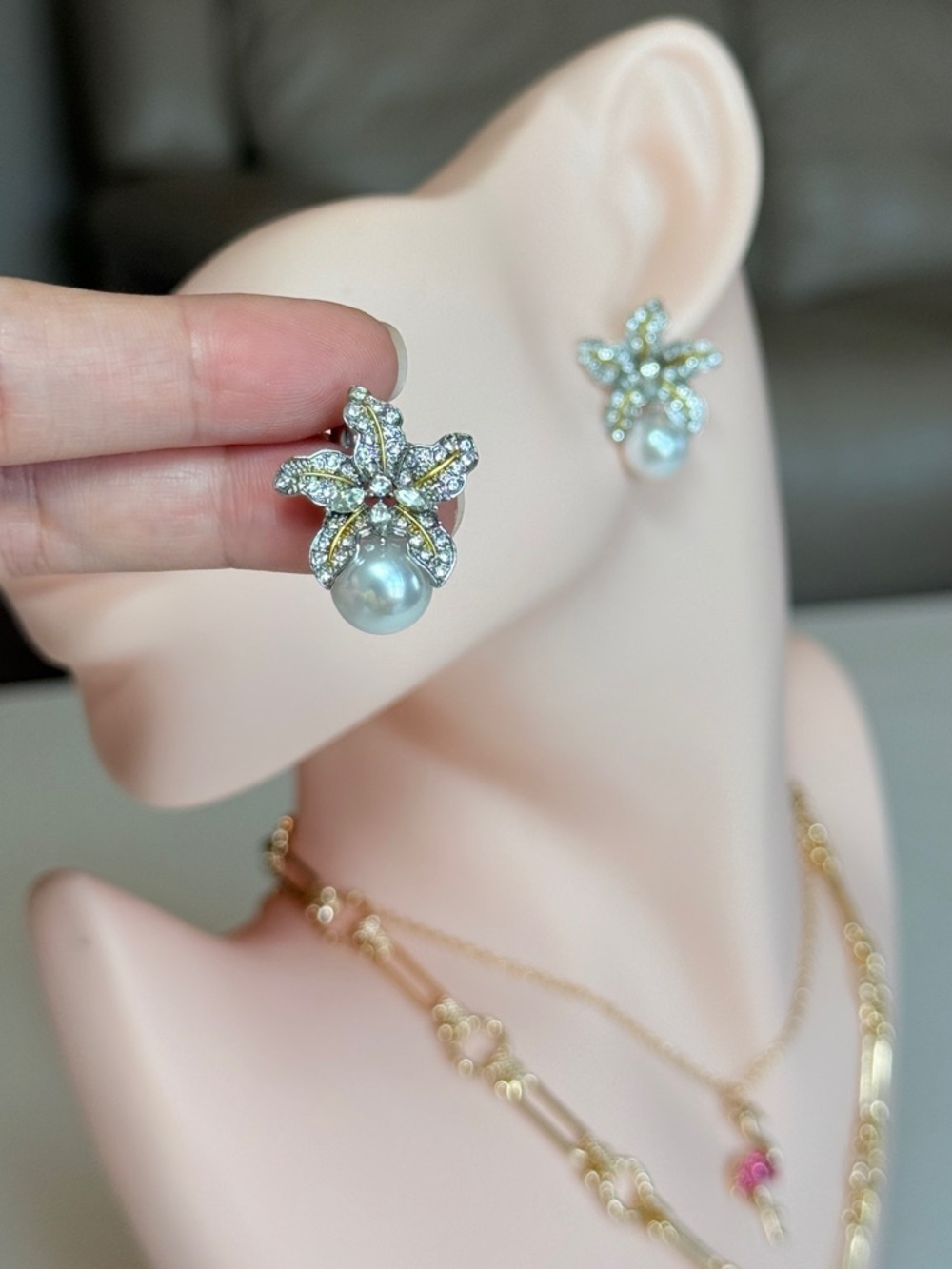 Pearl & Crystal Flower Earrings - Picture 5 of 11